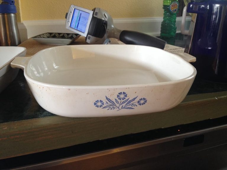 Blue “Cornflower” Design Corningware Baking pan: Lead-Free (but this does not apply to all years of production for this pattern!)