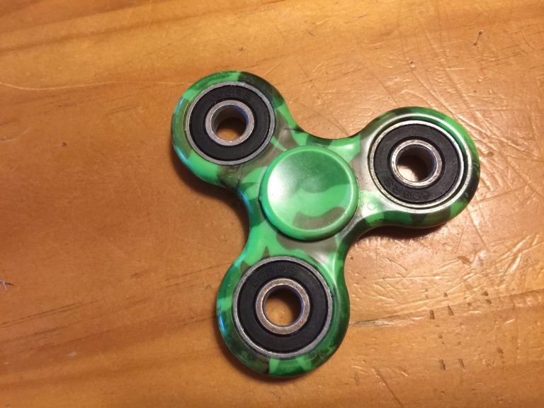 #FidgetSpinnerTesting: Cammo Green Plastic from HobbyTown