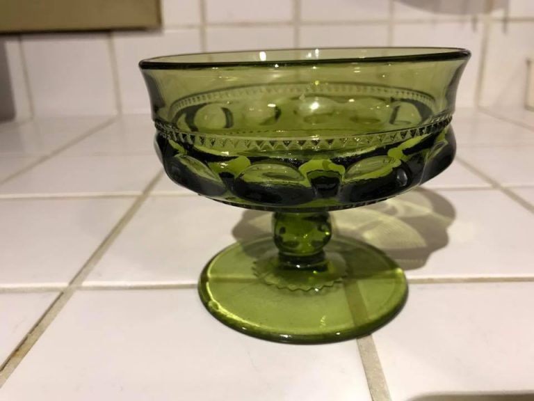 Vintage (1960s/1970s) green glass  Indiana Glass Kings Crown thumbprint design sorbet dish: Lead Free!