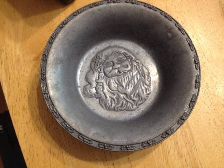 Metal Santa Dish: 1,205 ppm Lead (levels over 90 ppm in consumer goods are illegal for kids)