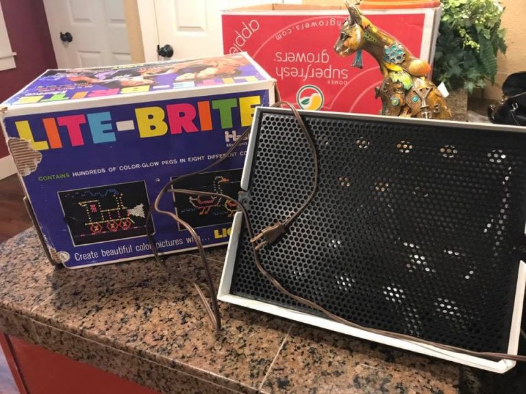 Vintage Lite-Brite, c. 1970s: 21,900 ppm Lead