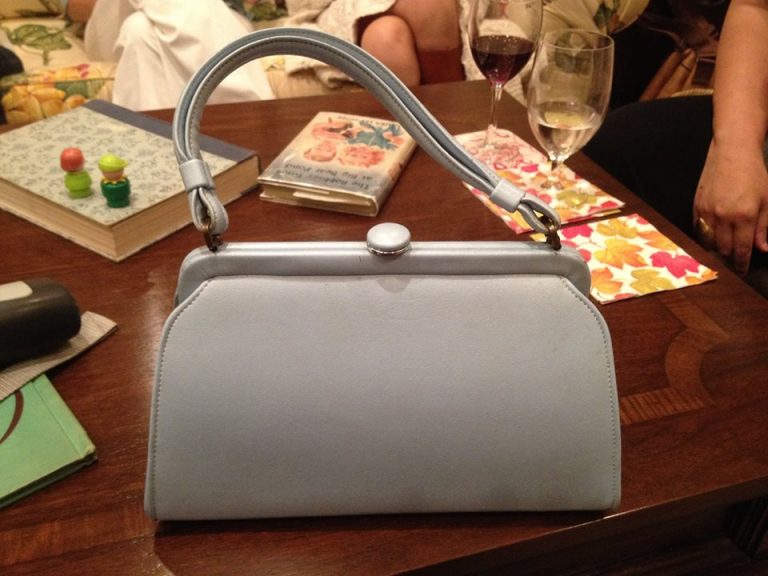 Vintage Purse (c. 1960s?): 6,060 ppm Lead. 90 ppm and up is unsafe for kids. Do your kids play with vintage purses?