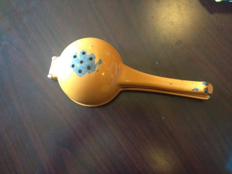 Orange painted metal handheld citrus juicer, c. 2013: 2,104 ppm Lead. For context: 90 ppm is unsafe for children’s items.