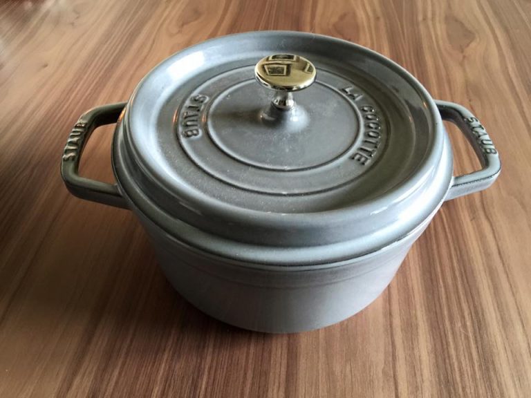 #LeadFree: Gray Staub Coated Cast Iron La Cocotte Casserole