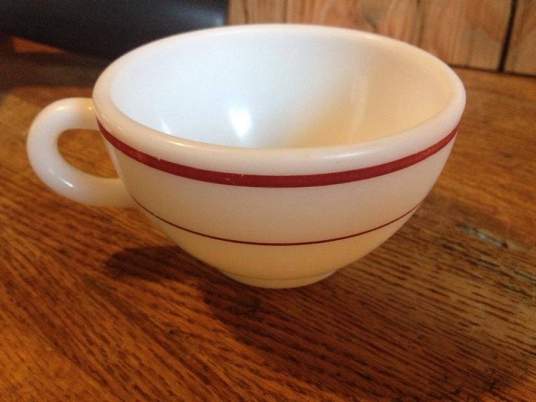 Vintage Milk Glass Corning Teacup: 804 ppm Lead