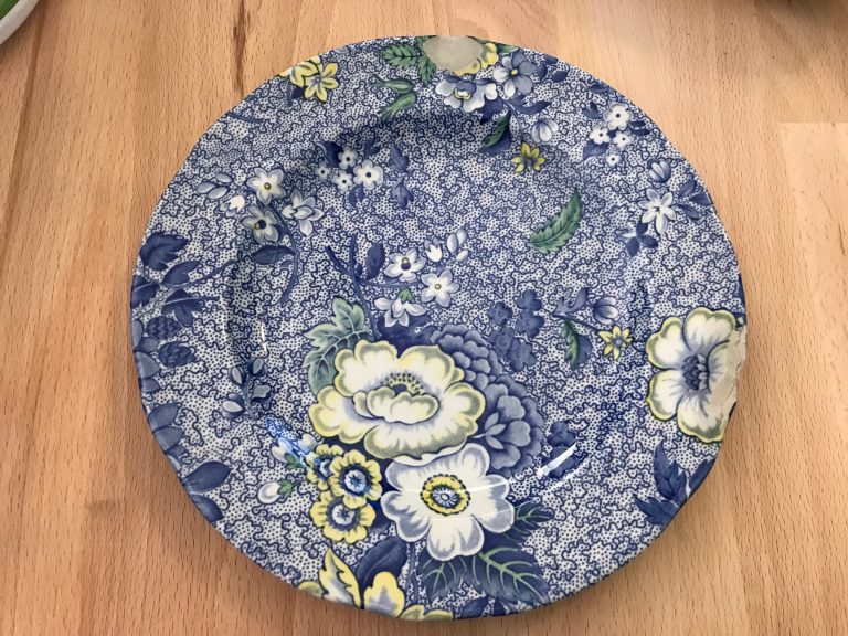 Spode Blue Chintz pattern china: 45,700 ppm Lead (90 ppm Lead (+) is unsafe in items intended for use by kids.)