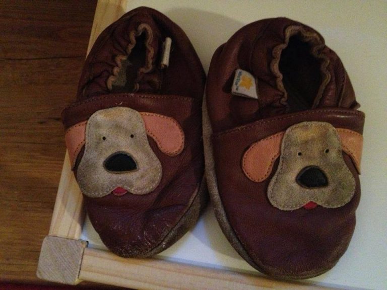 #LeadFree: Mini Star Leather Baby Shoes With Puppy Dogs