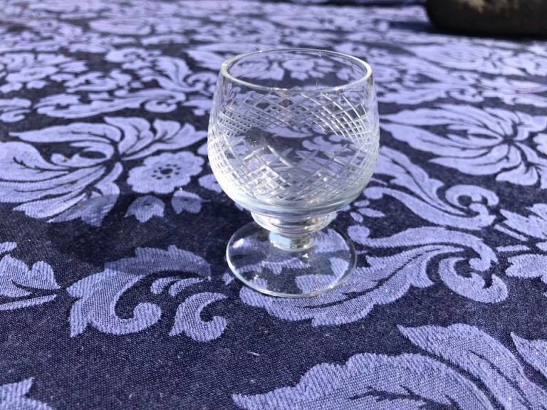 #Leaded: Small Vintage Cut Crystal Goblet / Shot Glass