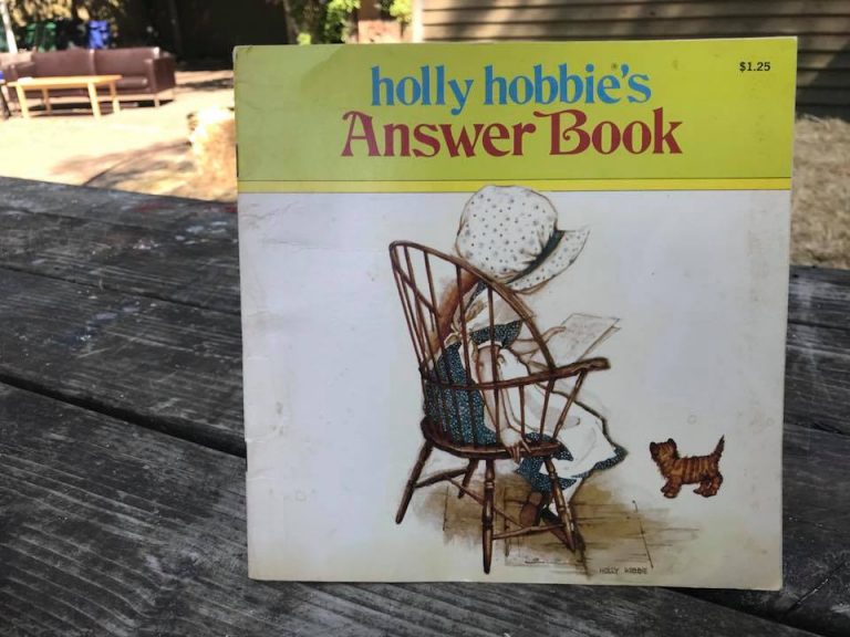 #LeadFree: 1978 Copy of “Holly Hobbie’s Answer Book” Paperback