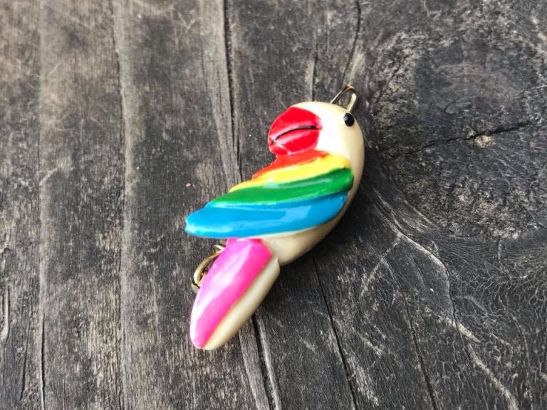 #Leaded: 1978 Ceramic Parrot Hair Clip (Cadmium too!), from Florida