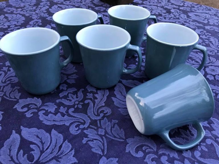 Vintage Blue Pyrex Glass Mugs: 71,800 ppm Lead + 697 ppm Arsenic [90 ppm Lead is unsafe for kids.]