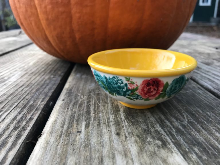 Pioneer Woman Blossom Jubilee/ Gold Dipping Bowl: As high as 951 ppm Lead