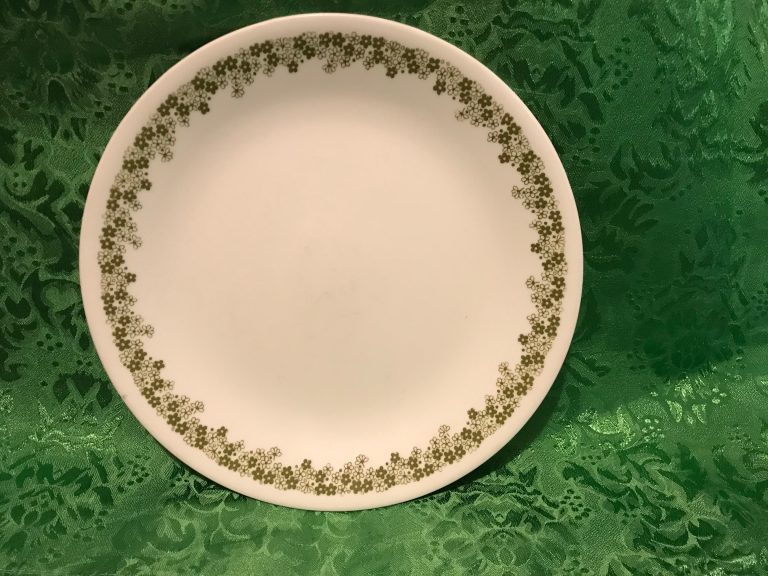 Vintage Corelle Plate With Crazy Daisy Spring Blossom Green Edge: 15,200 ppm Lead (90 is unsafe for kids) + Cadmium