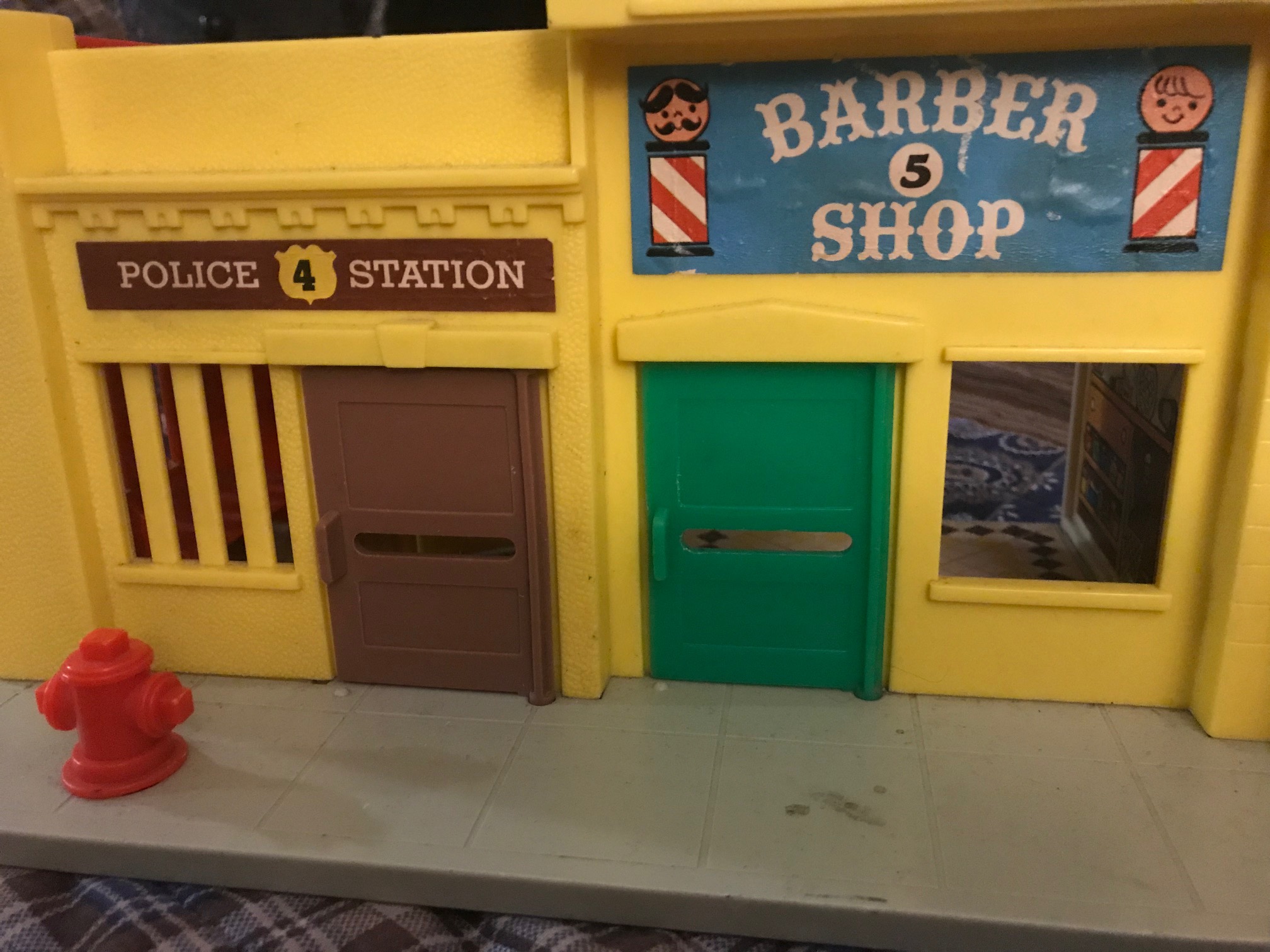 Vintage Fisher Price Little People Downtown Garage Set, A Game!: Guess how much Lead?