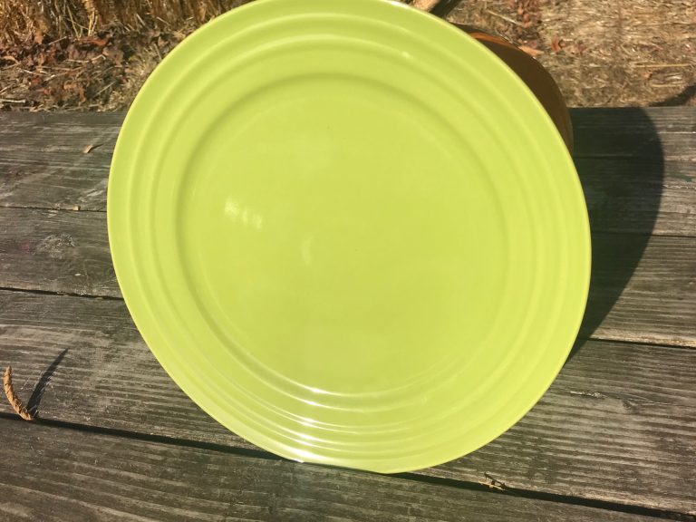 2018 Dollar Tree Rachael Ray Green Glazed “Double Ridge” Ceramic Plate: Lead-Free & Cadmium-Free