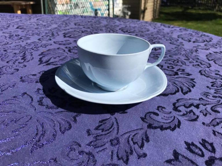 Johnson Brothers English Greydawn Teacup & Saucer: 37,400+ ppm Lead [90 ppm Lead is unsafe for kids.]