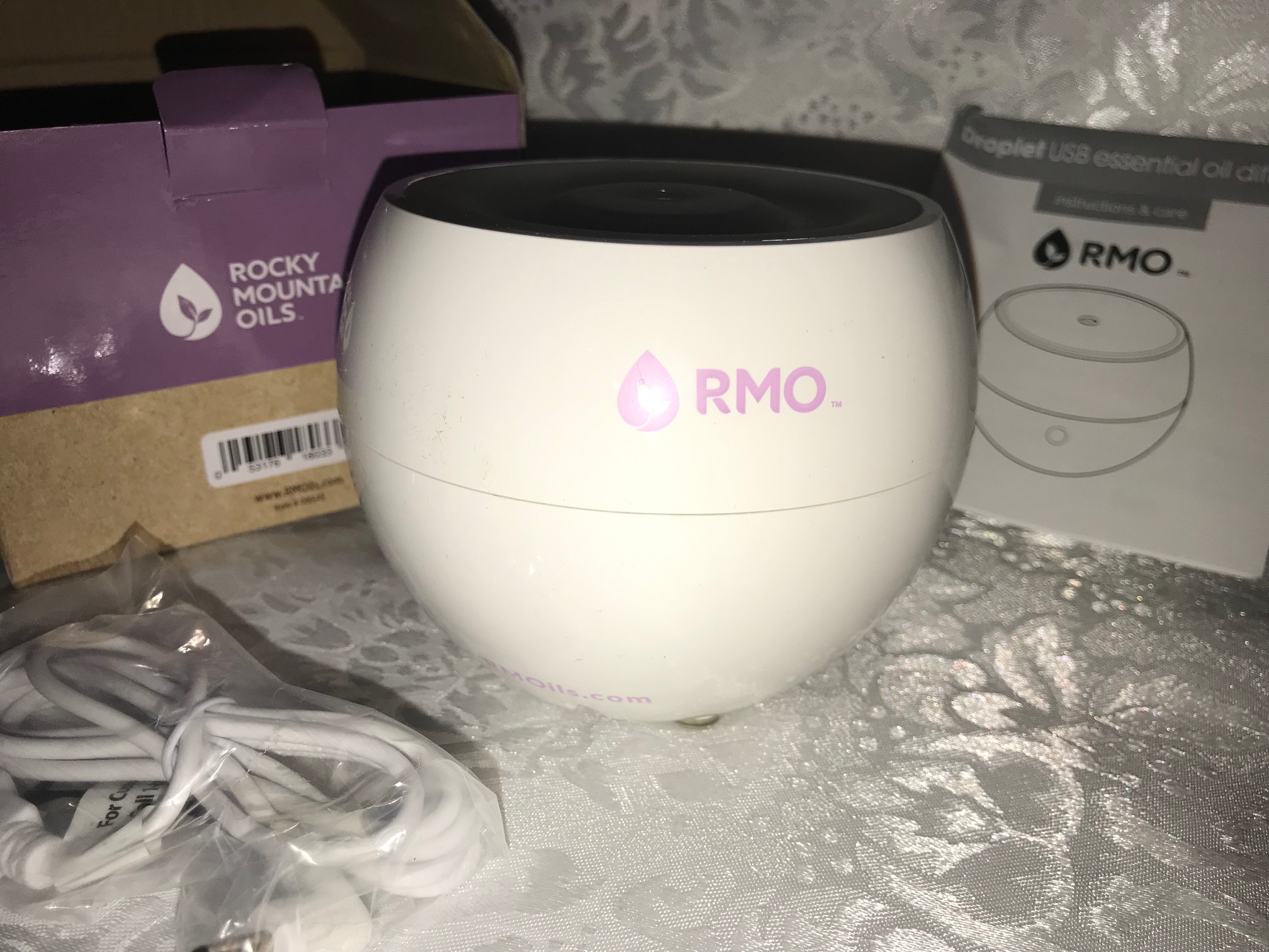 Rocky Mountain Oils Droplet USB Essential Oil Diffuser: Lead-Free in all accessible components!