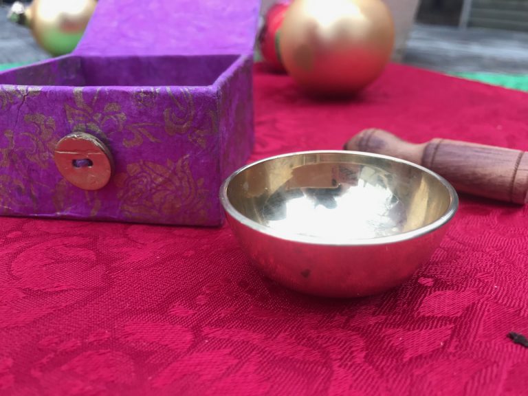 But is this dish or toy or lamp or vitamin or piece of jewelry (or Tibetan brass singing bowl!) ACTUALLY going to poison me? And how would that happen, exactly?