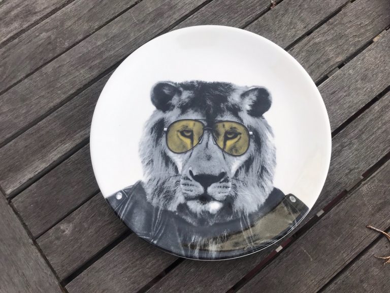 New (2019) Wild Dining “JustMustard” Brand Larry Lion Plate: 34,300 ppm Lead [90 ppm is unsafe for kids]