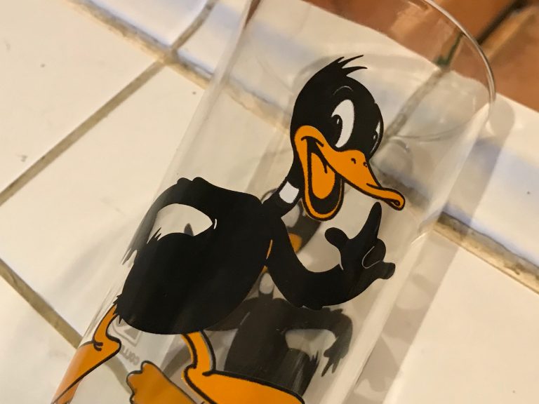 1973 Warner Brothers Pepsi Collector Series Daffy Duck Drinking Glass: 71,800 ppm Lead (90 ppm is unsafe for kids.)