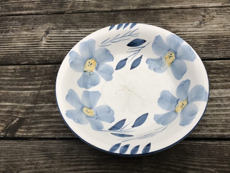 99 Cent Only Store c. 1999 Blue & White Floral Pattern Ceramic Bowl (No Maker’s Mark): 70,200 +/- 2,400 ppm Lead