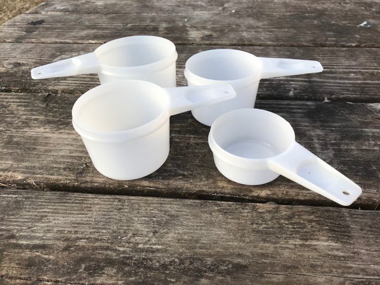 White Tupperware Vintage Measuring Cups: Non-detect for Lead, Mercury, Cadmium and Arsenic. [But these have BPA!]