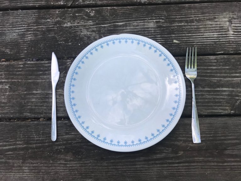 Vintage Corelle Blue Snowflake Pattern Plate: 7,823 ppm Lead (90 ppm is unsafe for kids) & 69 ppm Cadmium