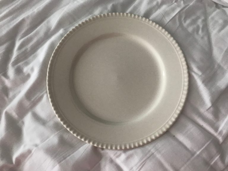 Royal Stafford Fine Earthenware Plate. English, from Crate & Barrel in 2006: 71,900 ppm Lead. [90 is unsafe for kids.]