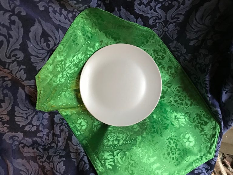 2019 Ikea Brand, Made In China – Dinera matte beige dish: 52 ppm Lead. (Read full post for details.)