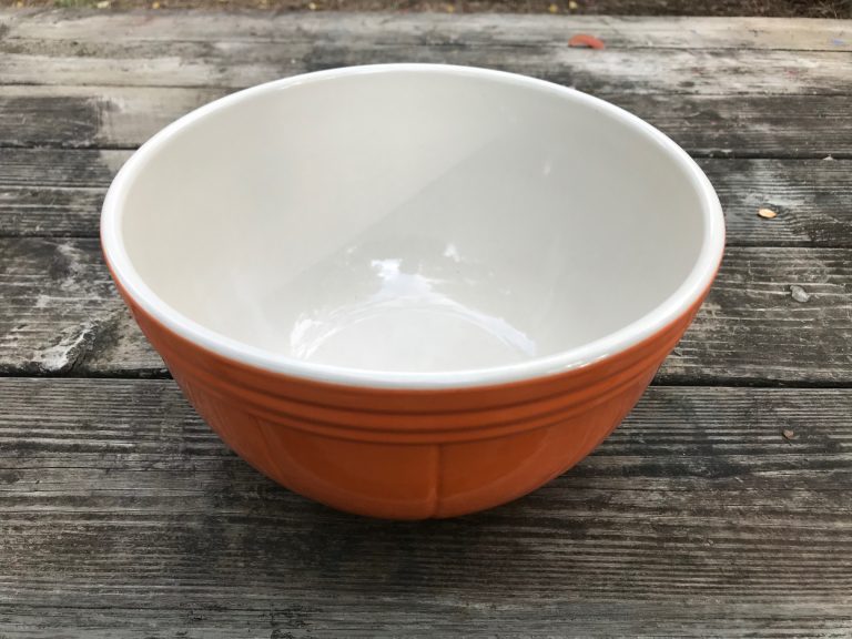 Things From Canada – Orange Mayfair & Jackson Ceramic Mixing Bowl: 249 ppm Cadmium (75 is illegal in Denmark)