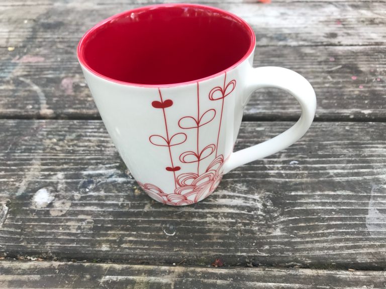 Canadian Things – 2009 Starbucks Red & White Ceramic Mug: 1,005 ppm Cadmium (a known carcinogen) + 259 ppm Lead.