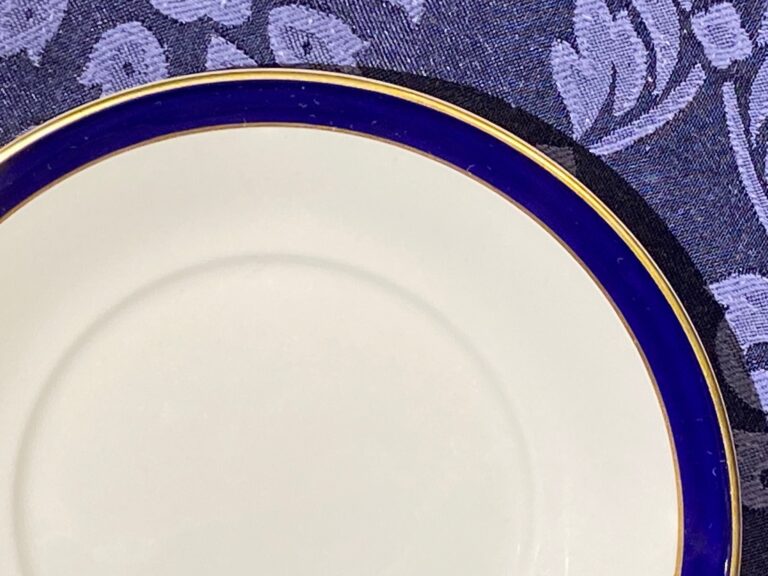 Spode Consul Cobalt pattern saucer: 21,200 ppm Lead + 730 ppm Arsenic. From 2002, this isn’t even technically vintage!