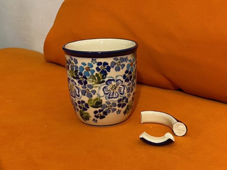 “Hand Made in Poland” coffee mug with floral design: 51 ppm Lead (safe by all standards.)