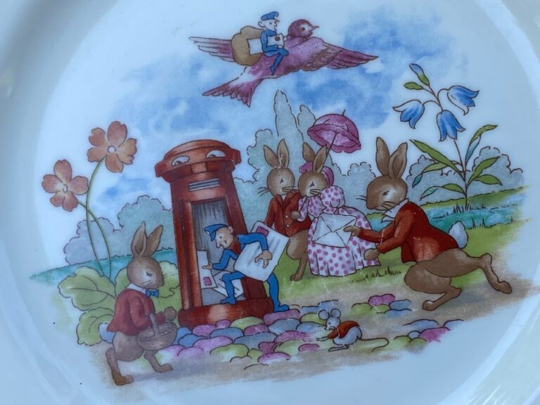 This 1976 Bunnykins baby plate contains 77,900 ppm Lead. This would be highly illegal if made for use by kids today.