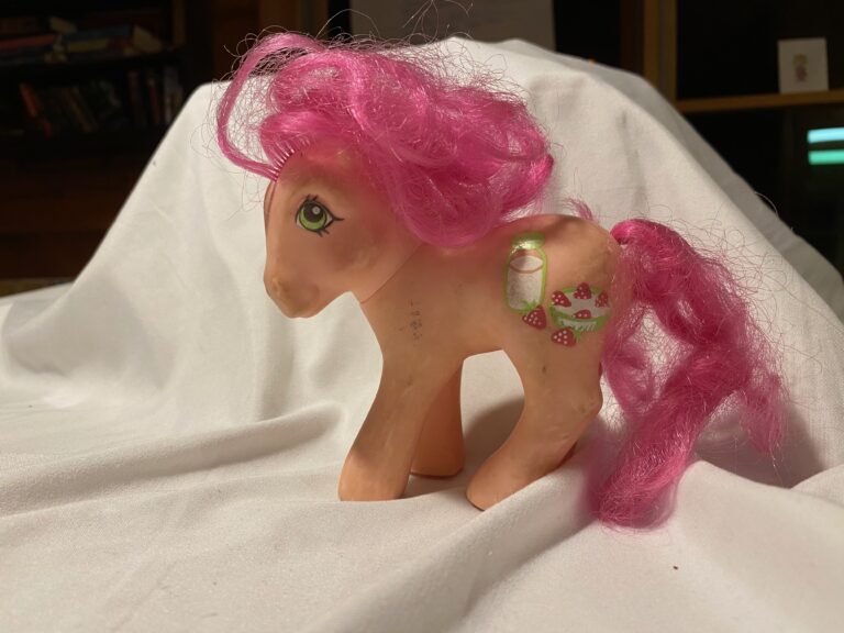 Vintage 1987 Made in China G1 My Little Pony Strawberry Surprise Pony With Strawberries & Cream Cutie Mark: Lead-free, Mercury-free, Arsenic-free