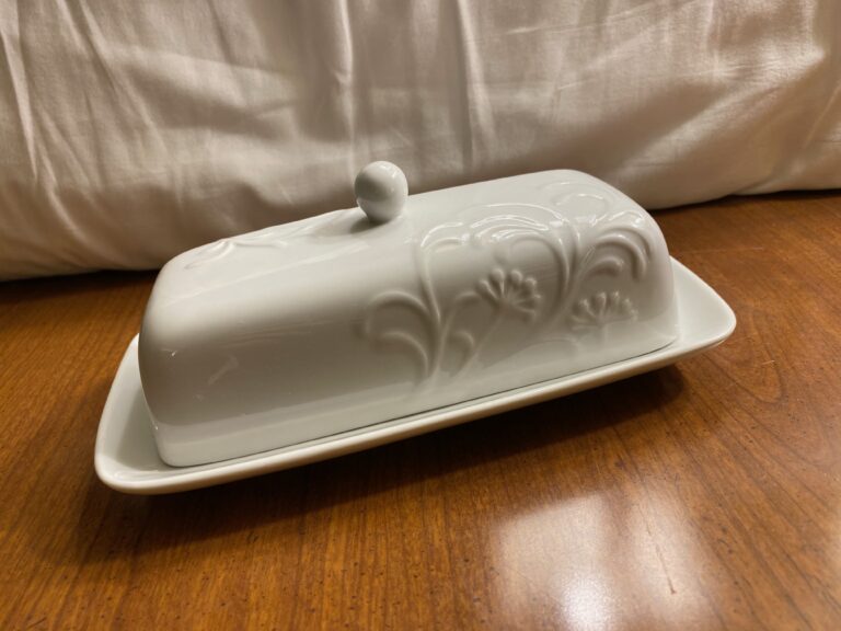 World Kitchen Cherish Pattern white ceramic butter dish with lid: food surface is ND (negative) for Lead, Cadmium, Mercury, Arsenic & Antimony.