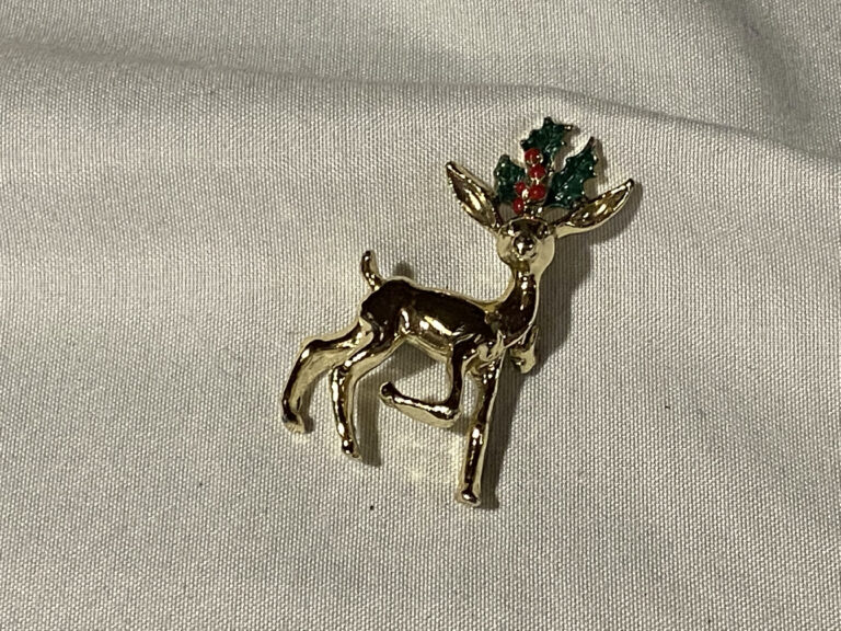 Gerry’s Christmas golden reindeer lapel pin: More than 900,000 ppm Lead (90 ppm Lead & up is unsafe for kids)