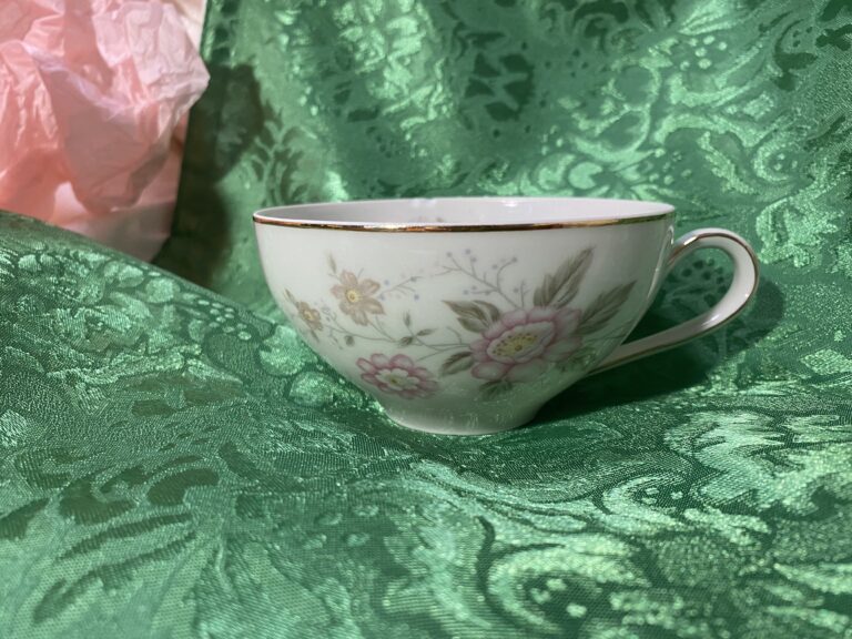 Mikasa Fine China Hira Japan, “Verna” pattern (4215) teacup: As high as 11,200 ppm Lead on decorative pattern (inside & outside!)