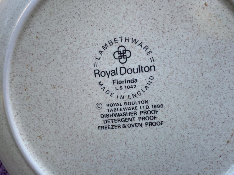 Royal Doulton Lambethware Florinda Pattern (Made in England) 1980: 39,800 ppm Lead on the food surface