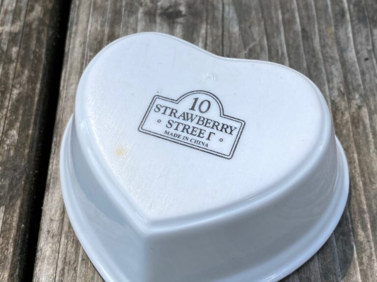 10 Strawberry Street Heart-Shaped Ramekin: Lead-free on the food surface, trace-Lead in the logo/ back mark