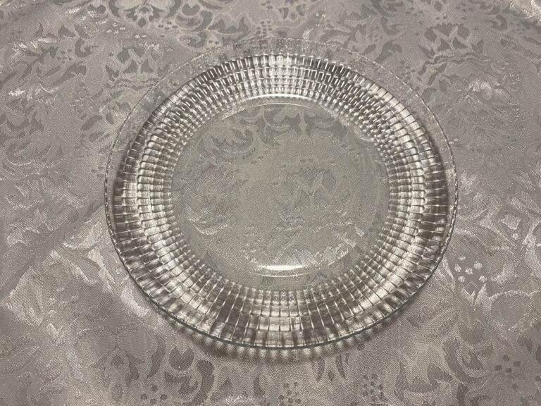 Vintage (?) pressed clear glass plate (made in Mexico):  trace Lead and trace Cadmium – safe by all standards.