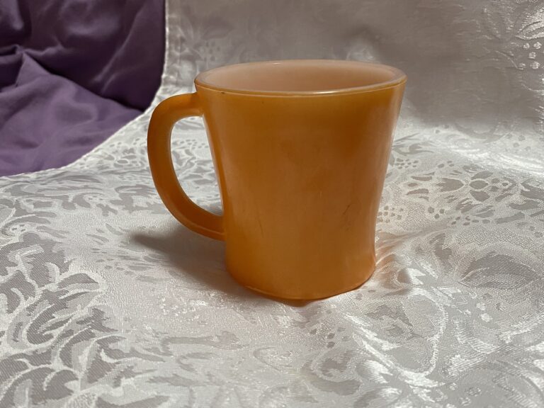 Vintage Orange Hazel Atlas Milk Glass Mug: 24,100 ppm Lead + 1,546 ppm Cadmium + 39 ppm Mercury. Cadmium causes cancer. Lead is toxic at 90 ppm & up.