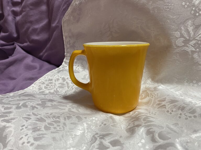 Vintage Yellow Corelle Milk Glass Mug: 154,100 ppm Lead + 14,200 ppm Cadmium + 9,582 ppm Arsenic. Cadmium causes cancer. Lead is toxic at 90 ppm & up.