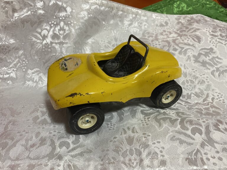 Vintage Tonka metal dune buggy style toy car with yellow body paint. The Lead is in the TIRES! 14,300 ppm! (90 & up is unsafe for kids)