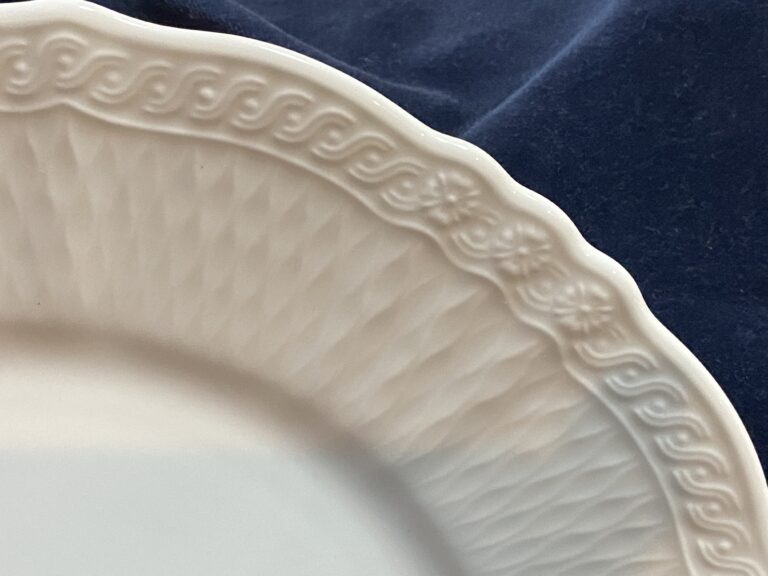 Noritake Cher Blanc Fine Porcelain 1655 White Plate (Made In Sri Lanka): 21 ppm Lead + 5 ppm Cadmium on the food surface. Safe by All Standards.