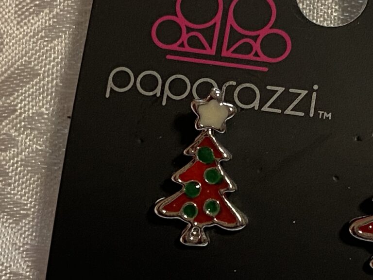 Paparazzi Accessories children’s earrings, enamel Christmas trees: 385,100 ppm Cadmium & 4,480 ppm Antimony (Illegal in California)