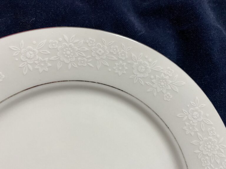 Dynasty Fine China (Made in China): 2,036 ppm Lead on the food surface & 9,807 ppm Lead on the back logo mark.