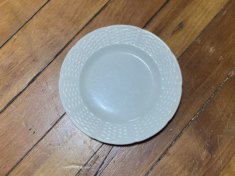 Vintage / Antique Wedgwood Willow Weave White Ceramic Dish, Made in England: 55,300 ppm Lead on the food surface.