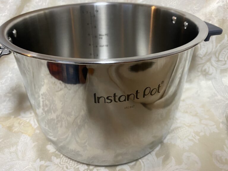 2022 Instant Pot Stainless Insert: Inner Pot / Stock Pot – Lead free, including the interior and exterior writing and markings.