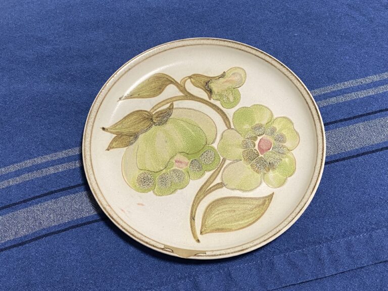 Green Floral Denby Pattern, Made in England (sent in by Claire in MO): 346 ppm Lead on the food surface